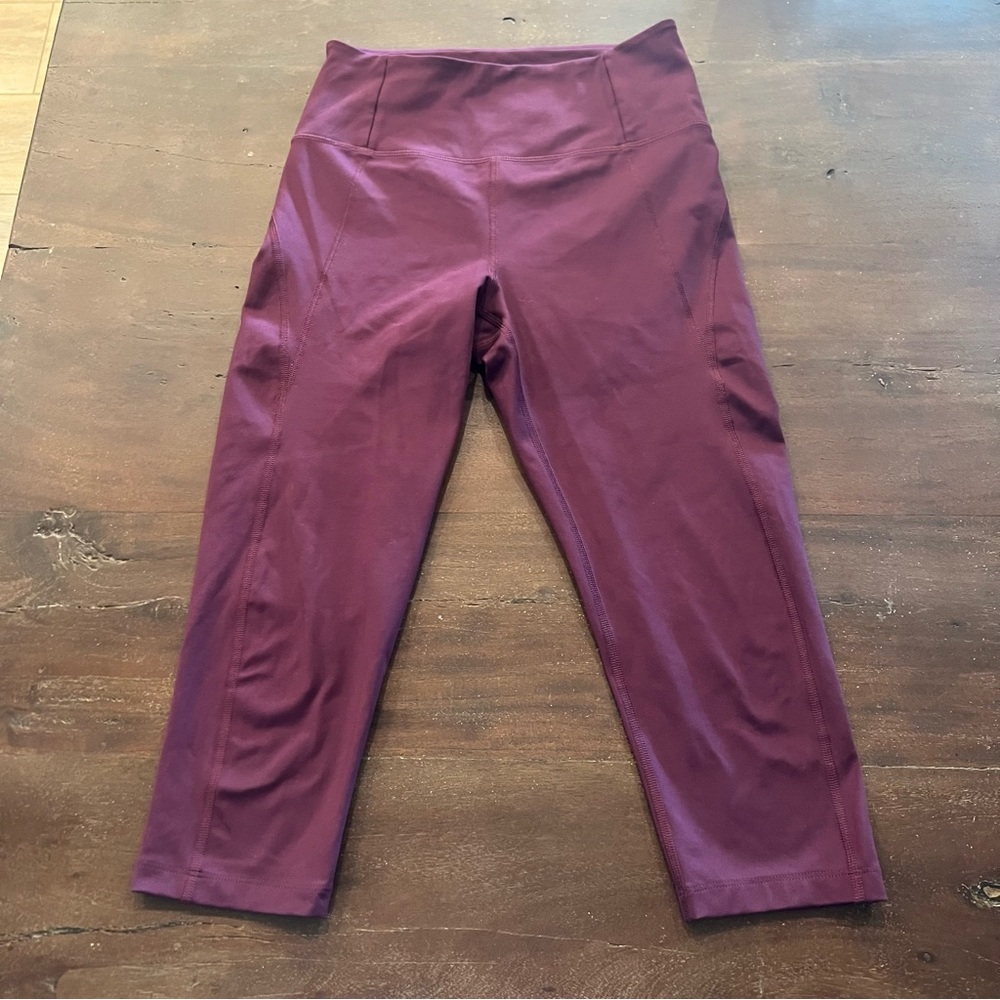 Girlfriend Collective Cropped Magenta Leggings